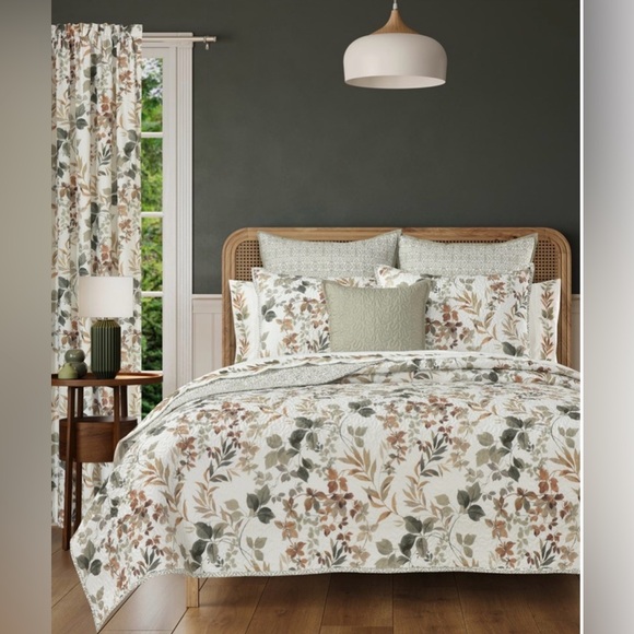 Royal Court Evergreen Quilt Set. - King NEWT - Picture 2 of 6